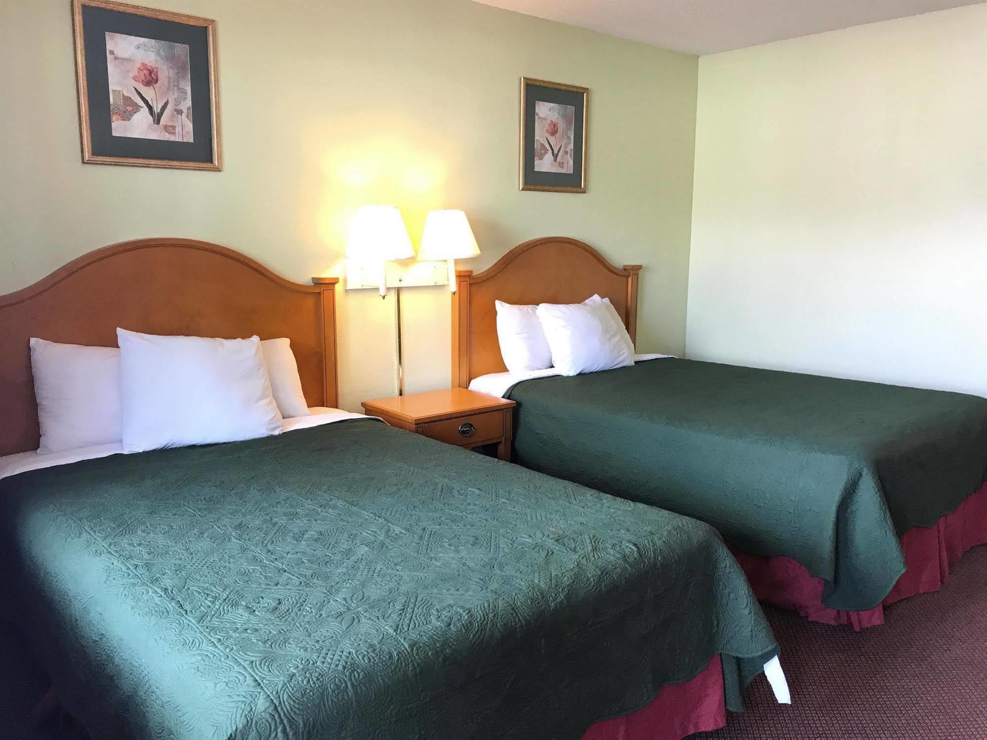 Fairbridge Inn Express - Barrington Экстерьер фото