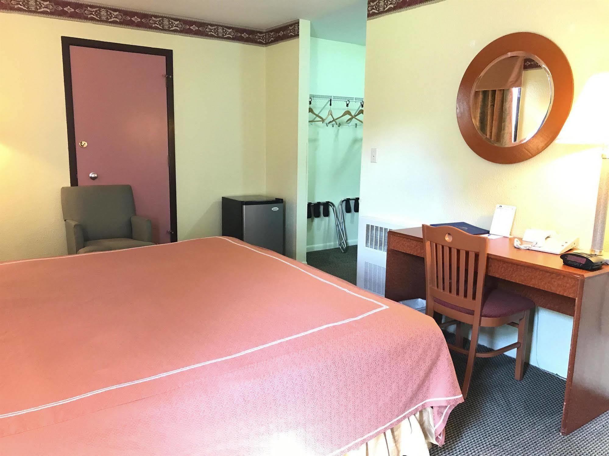 Fairbridge Inn Express - Barrington Экстерьер фото